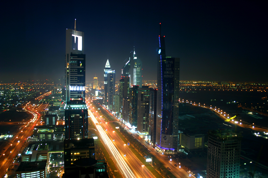 Dubai_night_skyline.jpg