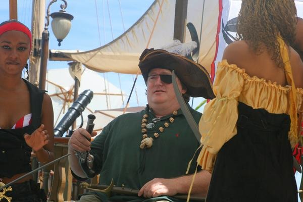 Gabe-Newell-Pirate.jpg